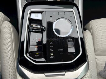 BMW 740,xDrive,full vybava - 19