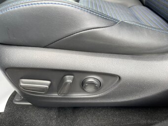 Toyota RAV4 2.5H Selection AWD AT 4x4 - 19