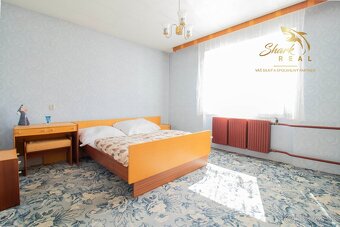 Rodinný dom s rozľahlým slnečným pozemkom - 19