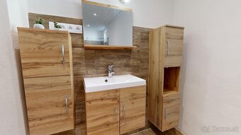 Zrekonštruovaný rodinný dom v obci Tešedíkovo - 19