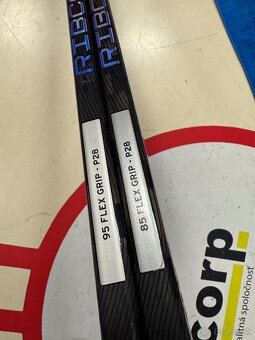 UPLNE NOVA PROFI HOKEJKA CCM RIBCOR TRIGGER 7 PRO + CUSTOM - 19
