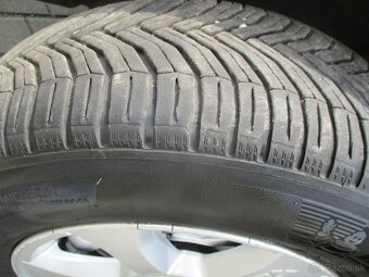 VOLVO XC70 D5 151kw AWD Momentum Kinetic 07/2010 - 19