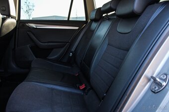 Škoda Octavia Combi 2.0 TDI Ambition DSG - 19