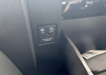 Mazda CX-3 2.0 SKYACTIVE benzín manuál 89 kw - 19