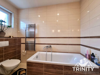 Na predaj nádherný 3-izbový dom so zastrešenou terasou v obc - 19