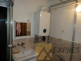 RK EXPRES - na predaj rodinný dom v Handlovej, ul.Pekárska. - 19