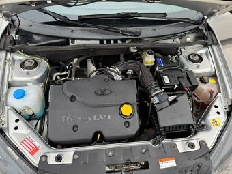 Lada Kalina Cross 1.6 benzin 2018 45.000km 1.majitel - 19