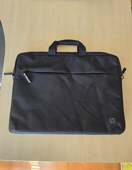 OMEN 17-ck2003 - 17" 240Hz 1440p, RTX 4090, i-9 13900HX - 19