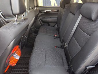 Kia Sorento 2.2 CRDI  4x4 automat 7 miestna verzia - 19