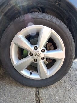 Nissan Qashqai 2.0 Tekna 4x4 + video - 19