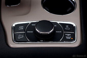 JEEP Grand Cherokee 4x4 3.0 CRD 250koní Overland Panorama - 19