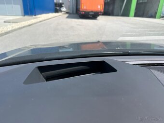 Škoda Octavia Combi 2.0 TDI RS DSG - 19