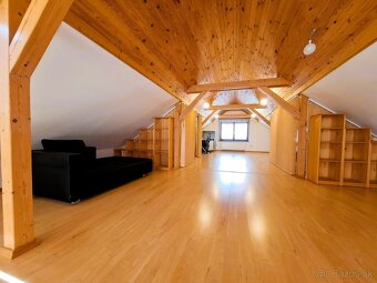 REZERVOVANÉ Mezonetový byt v centre s vlastným vchodom - 19