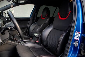 Škoda Octavia Combi 2.0 TFSI RS DSG - 19