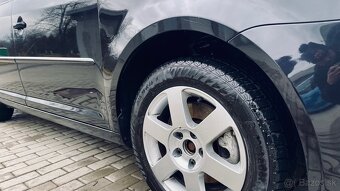 Volkswagen Touran 2.0 TDI 125 kW BMN DSG – 2007 - 19