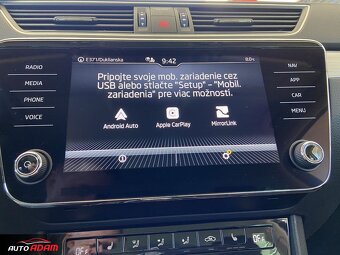 Škoda Superb Combi 2.0TDi 110kW DSG Ambition - 19