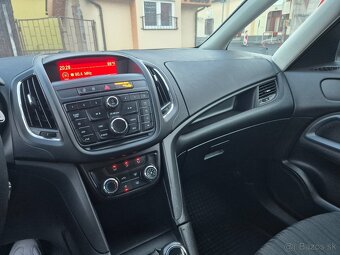 Opel Zafira Tourer 2.0 CDTi - 19