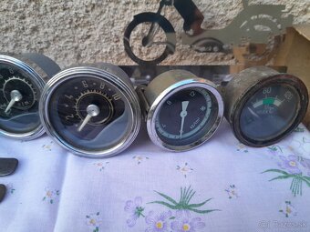 Auto-moto veterán príslušenstvo. - 19