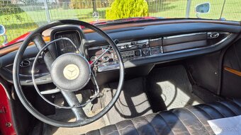 Mercedes w110 heckflosse 1963 diesel - 19