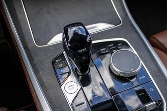 BMW X5 3.0 xDrive45e A/T M-Packet/ ZÁRUKA - 19