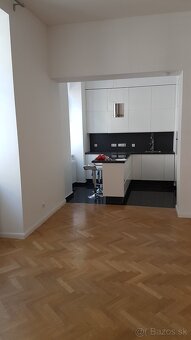 Prerábky bytov, budov, novostavby - 19