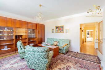 KRÁSNY rodinný dom v atraktívnej obci BANKA - 19