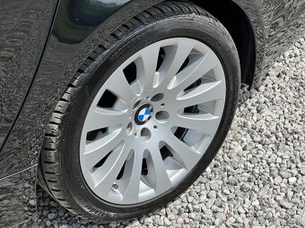 BMW Rad 5 530 i A/T - 19