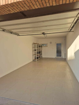 Na predaj moderný 5-izbový nízkoenergetický rodinný dom – Ču - 19