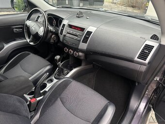 Mitsubishi Outlander 2.2 DI-D 130kw 2012 Klima BI-XENON PDC - 19