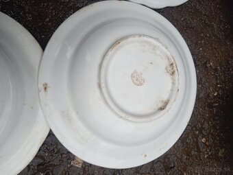 Staré tienidlo taniere nebožce - 19