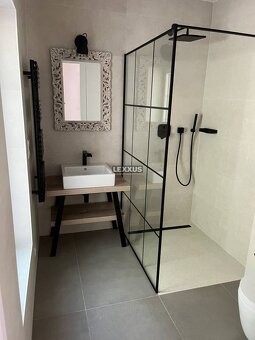 | DOM V ANGLICKOM ŠTÝLE 6 izb. KOLIBA - Vtáčie údolie - 19