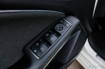 Mercedes-Benz A180 90kW - 19