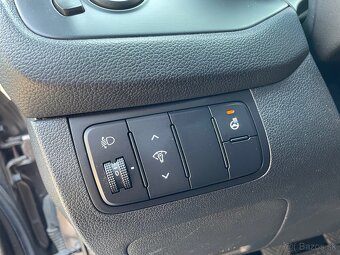 KIA Ceed 1.6 GDI - 19