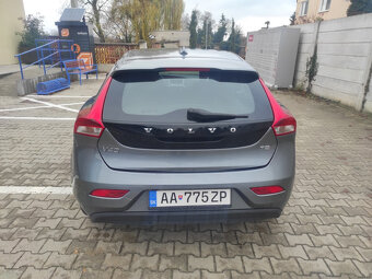 Volvo V40 Hatchback 90kw, automat benzín - 19