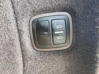 Porsche Cayenne 3.0 V6 TDI, CZ původ, pravidelný servis - 19