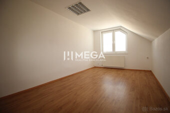 NA PREDAJ: Výnimočná nehnuteľnosť vo Vranove nad Topľou - 19