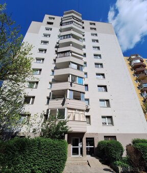 Ponúkame 4 izb. byt s loggiou po rekonštr., J. Poničana, DNV - 19