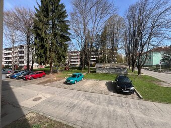 Na predaj 3 izbový byt v Brezne 71m2,centrum,park, - 19