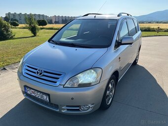 Toyota Avensis Verso 2,0 TD - 19