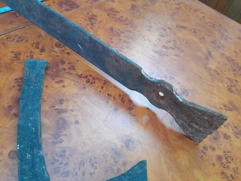 Liatinový stojan na slnečník-dáždnik. - 19