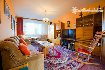 Byt 4+1 (82 m2) s loggiou, sídl. Mier Sp. Nová Ves - 19