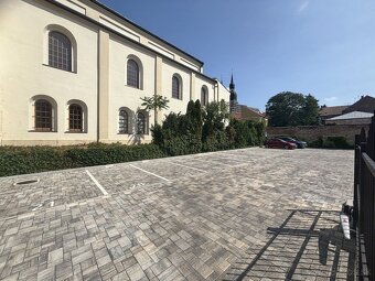 NA PREDAJ priestor v centre Trnavy  – Halenárska ulica - 19
