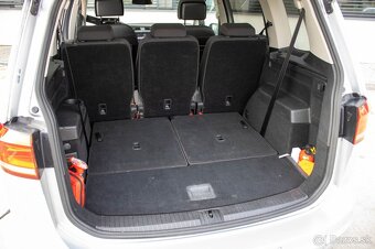 VOLKSWAGEN TOURAN 1.6 TDI DSG 7-miestne 2018 - 19