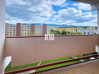 REZERVOVANÉ  Pekný 3 izbový byt na prenájom - 19