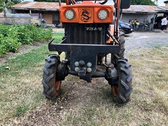 Kubota B5000 - 19