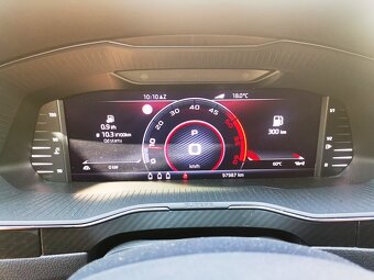 Škoda Superb Combi 2.0 TDI DSG Sportline – 10/2020 - 19