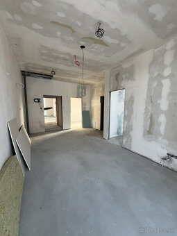 Na predaj investičný 3-izbový apartmán (nebytový priestor) v - 19