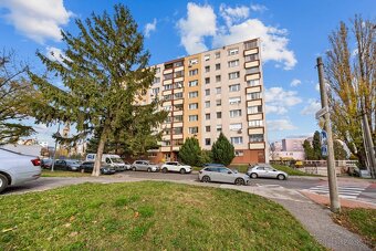 2–IZB.BYT, ČIAST.REK,ZARIADENÝ,PIVNICA, BRATISLAVA-RUŽINOV - 19