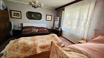 Uhorské: Dom s Príbehom, Charizmou a krásnym Pozemkom - 19