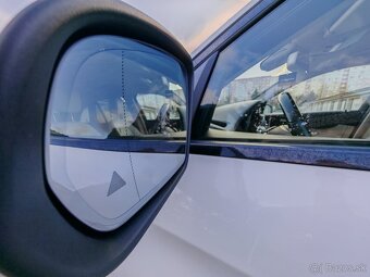 MERCEDES-BENZ GLC 250 D 4MATIC -EXCLUSIVE-SLOVENSKE-NADHERNE - 19